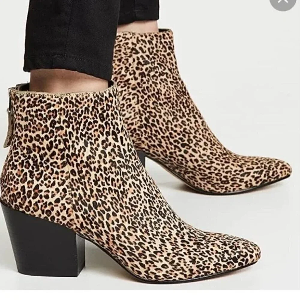 Dolce Vita Coltyn booties animal print 6 women